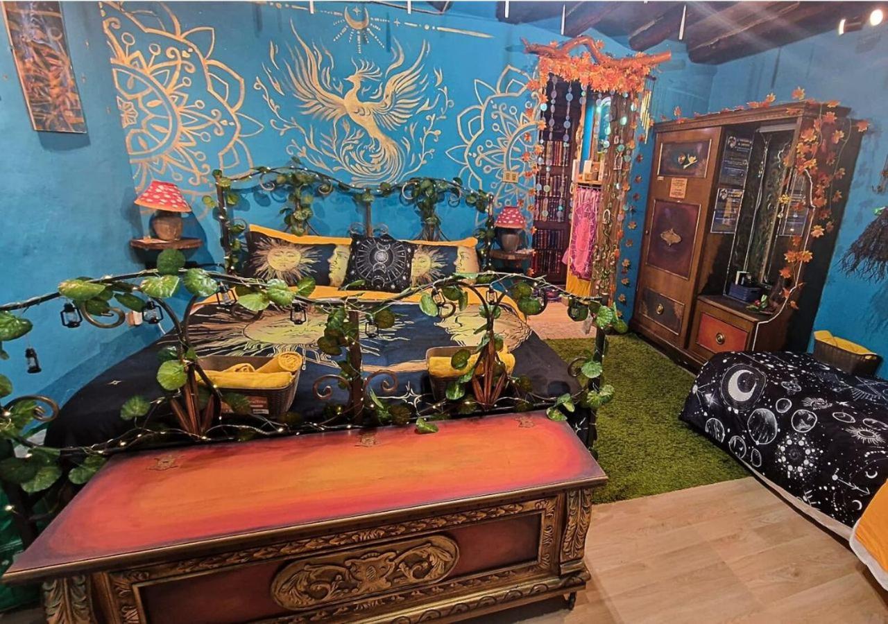 La Casa Di Strega Euphoria - Casa Vacanza Tra Arte E Magia Viterbo Exterior foto