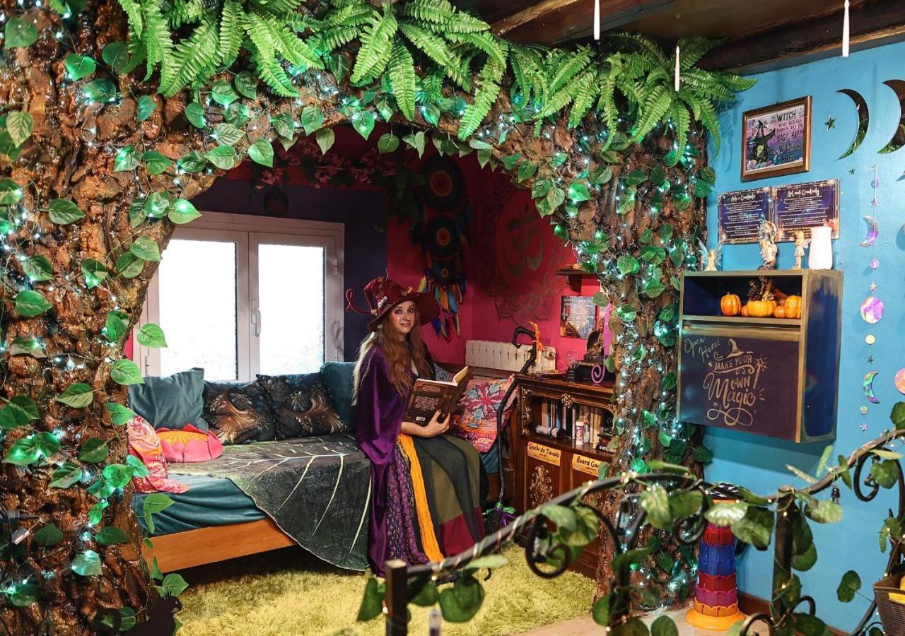 La Casa Di Strega Euphoria - Casa Vacanza Tra Arte E Magia Viterbo Exterior foto